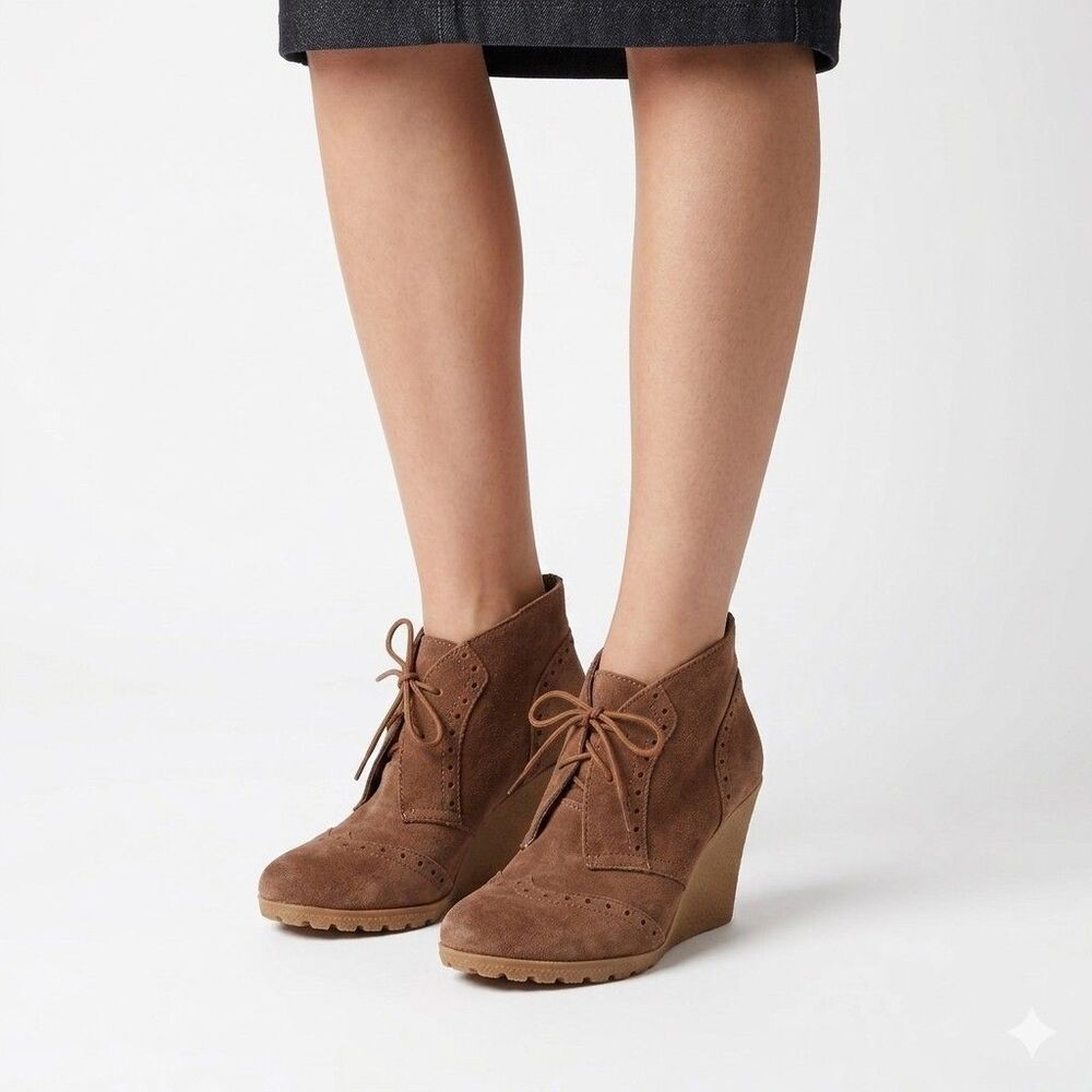MIA Pampa Brown Suede Ankle Booties Women's 8M Wingtip Wedge Heel Lace-Up
